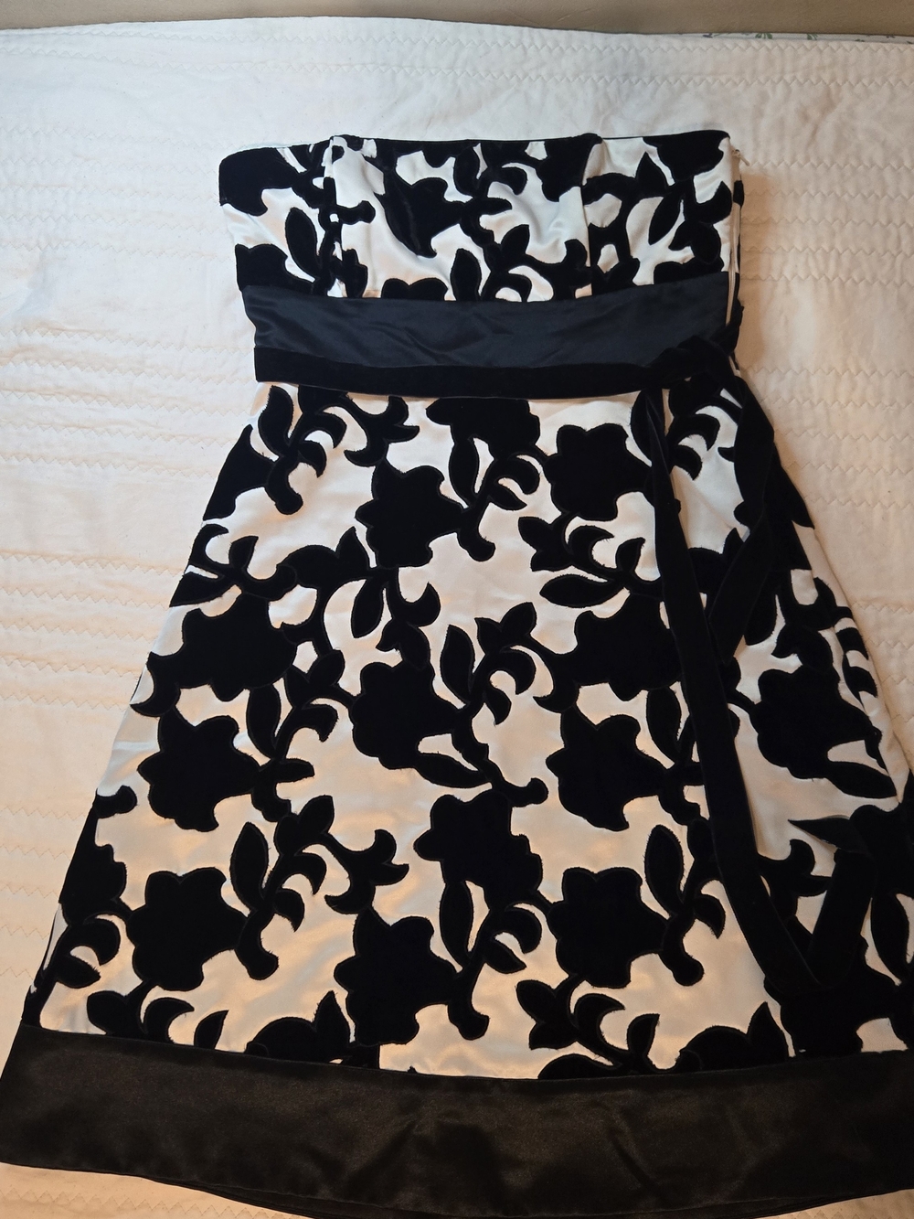 White House Black Market Black and White Strapless Floral A-Line Dress